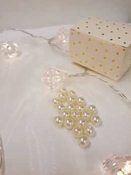 Dekoračné perly / gorálky krémové