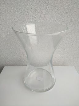 Sklenená váza Olívia